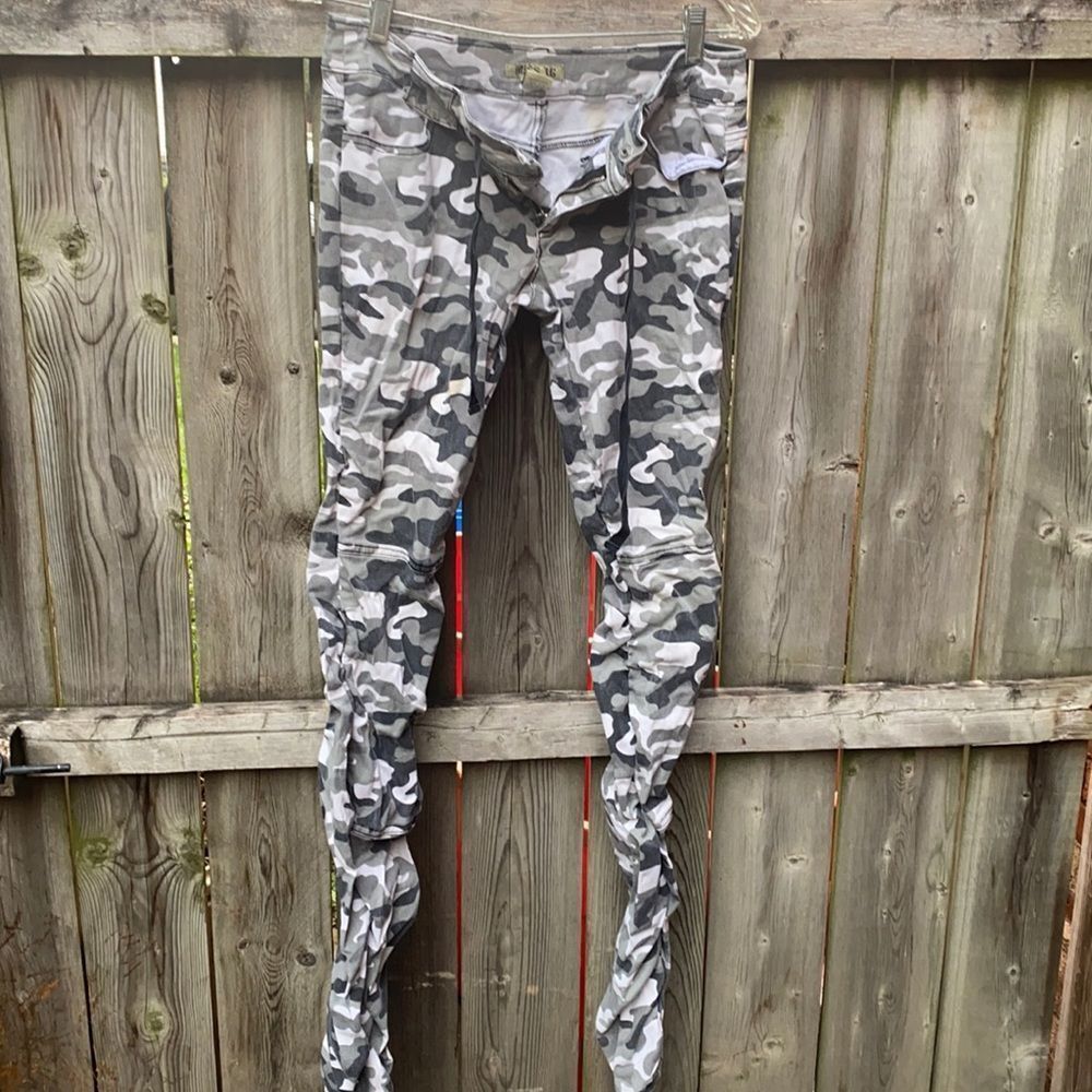 Camouflage pants sz. 3